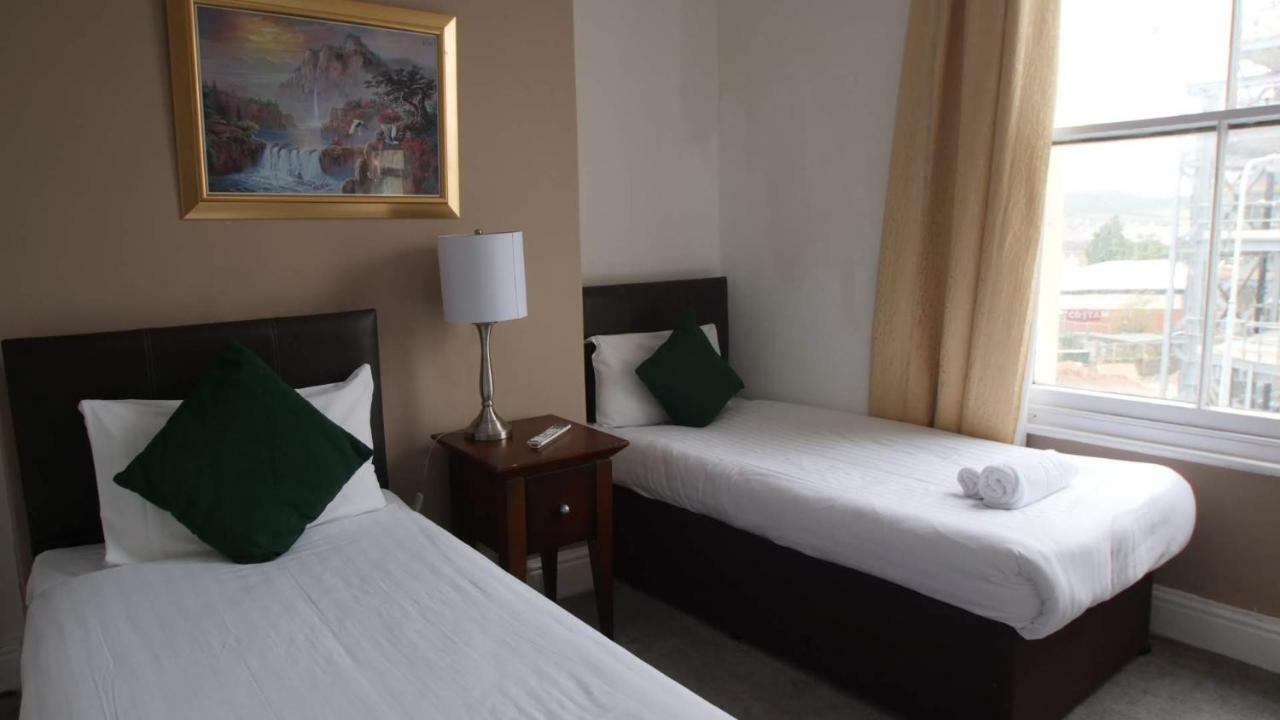 The Broadway Hotel 랜디드노 외부 사진