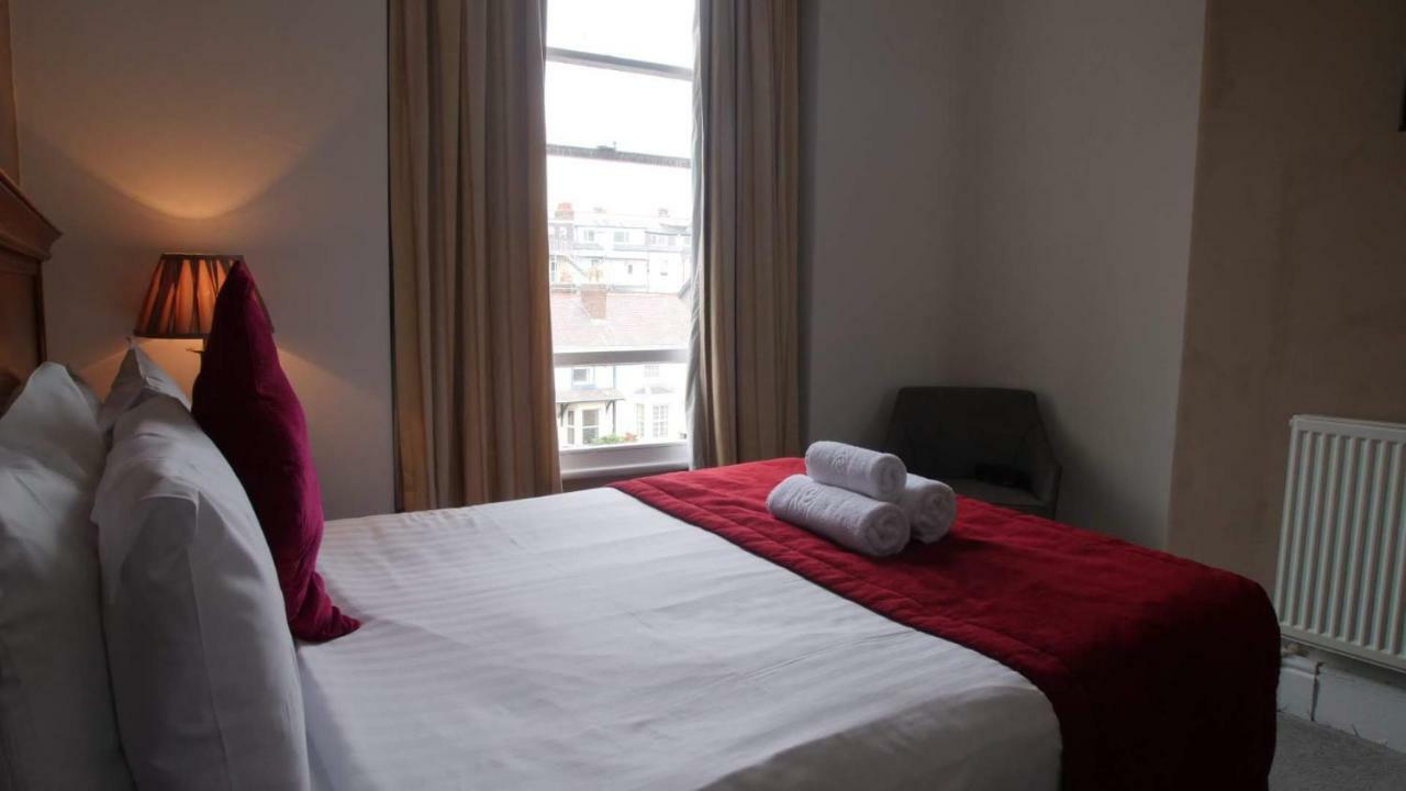 The Broadway Hotel 랜디드노 외부 사진